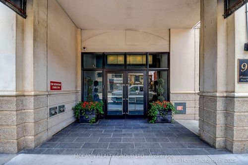 607-99 Avenue Road, Toronto, ON, M5R2G5 | Card Image