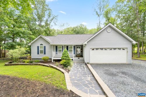 137 Jefferson Dr, PALMYRA, VA, 22963-2202 | Card Image