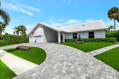 4324 Bocaire Boulevard, House other with 4 bedrooms, 5 bathrooms and null parking in Boca Raton FL | Image 3