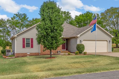 1230 Bark Ridge Cir, Hopkinsville, KY, 42240-5153 | Card Image
