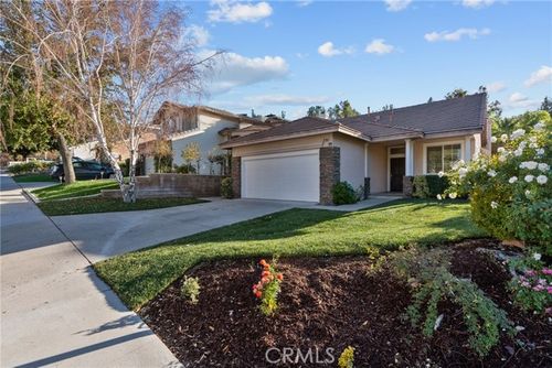 19706 Koji Ct, Canyon Country, CA, 91351-6954 | Card Image