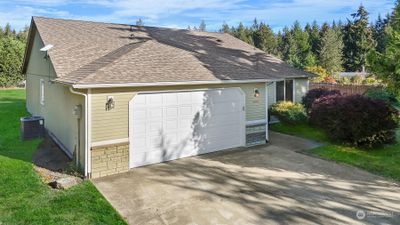 10110 131st Lane Se, House other with 3 bedrooms, 2 bathrooms and 2 parking in Rainier WA | Image 1