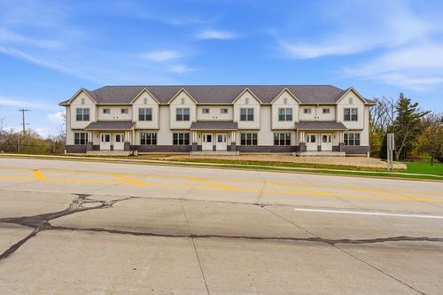 2121 E Howard Avenue Avenue, Saint Francis, WI, 53235 | Card Image
