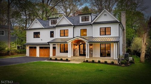 15 School Ave, Chatham Twp, NJ, 07928-1631 | Card Image