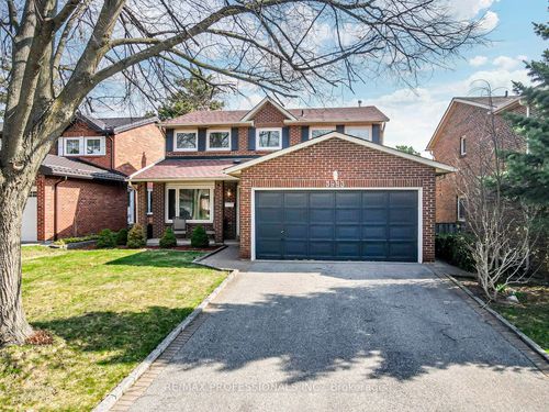 3953 Selkirk Pl, Mississauga, ON, L5L3L5 | Card Image