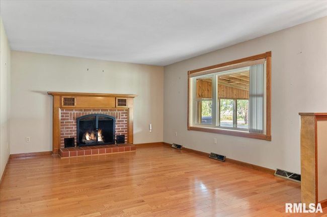 2976 State Highway 104, House other with 3 bedrooms, 3 bathrooms and null parking in Franklin IL | Image 6