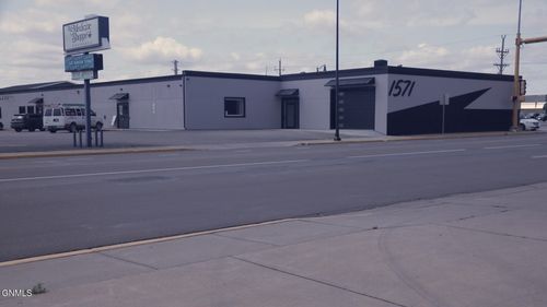 1571 West Villard Street, Dickinson, ND, 58601 | Card Image