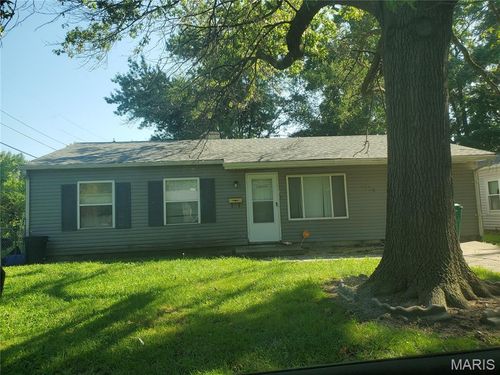 1128 Saint Benedict Dr, Cahokia, IL, 62206-1417 | Card Image