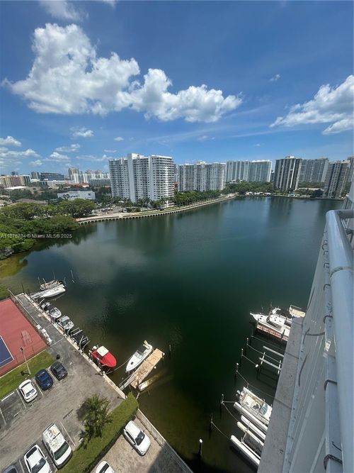 ph-4-18081 Biscayne Blvd, Aventura, FL, 33160-5235 | Card Image