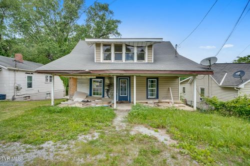 2123-21212123 Randolph St, Bristol, VA, 24201-3253 | Card Image