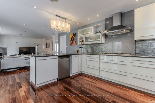 2382 Emerson Dr, House other with 4 bedrooms, 4 bathrooms and 2 parking in Burlington ON | Image 15