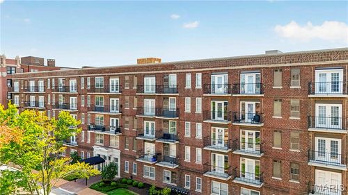 37-5630 Pershing Ave, Saint Louis, MO, 63112-1760 | Card Image
