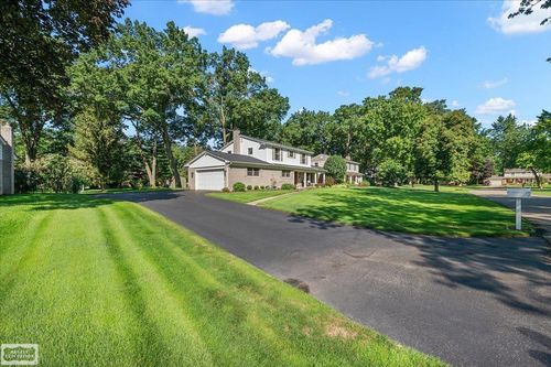 51741 Churchill Dr, Shelby Township, MI, 48316-4378 | Card Image