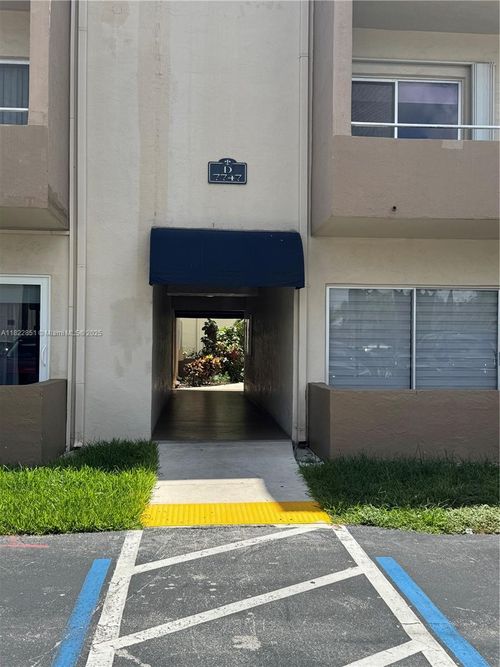 apt-206-7747 Sw 86th St, Miami, FL, 33143-7296 | Card Image