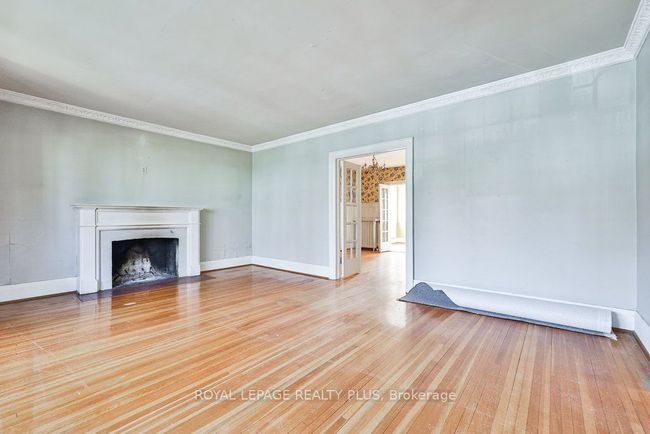 225 Glenrose Ave, House other with 4 bedrooms, 3 bathrooms and 4 parking in Toronto ON | Image 7