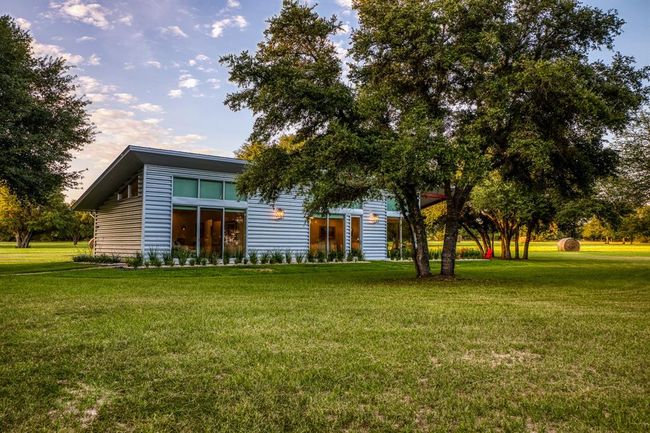 1585 Round Top Rd, Home with 6 bedrooms, 7 bathrooms and null parking in Round Top TX | Image 18