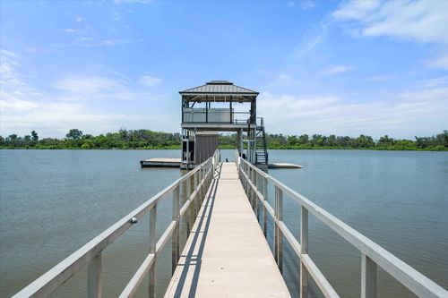 6412 Preferred Dr, Fort Worth, TX, 76179-8206 | Card Image