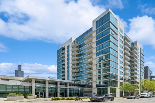 apt-503a-125 S Green St, CHICAGO, IL, 60607-3714 | Card Image