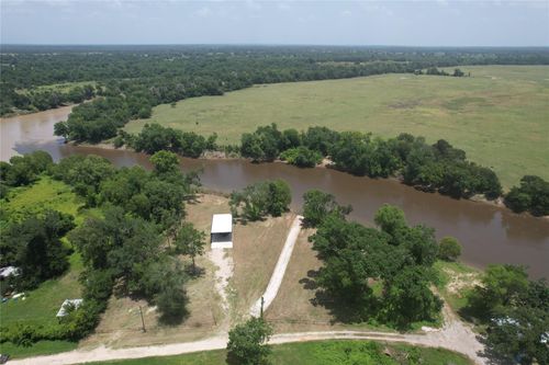 17673 River Rd, Midway, TX, 75852-3587 | Card Image