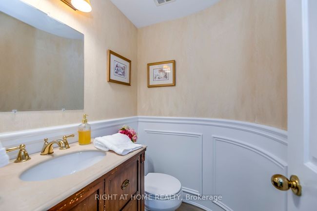 118 Main St S, House other with 5 bedrooms, 4 bathrooms and 10 parking in Brampton ON | Image 22