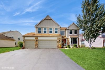 10881 Wheatlands Way, House other with 4 bedrooms, 3 bathrooms and 3 parking in Huntley IL | Image 2