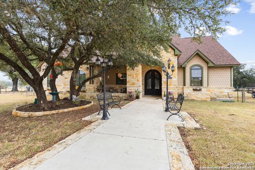 168 Bandera Blvd, Bandera, TX, 78003-3601 | Card Image