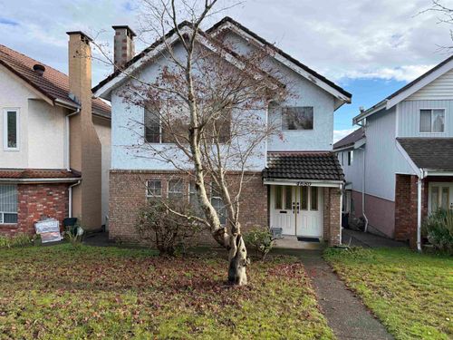 4680 Hoy St, Vancouver, BC, V5R4N4 | Card Image