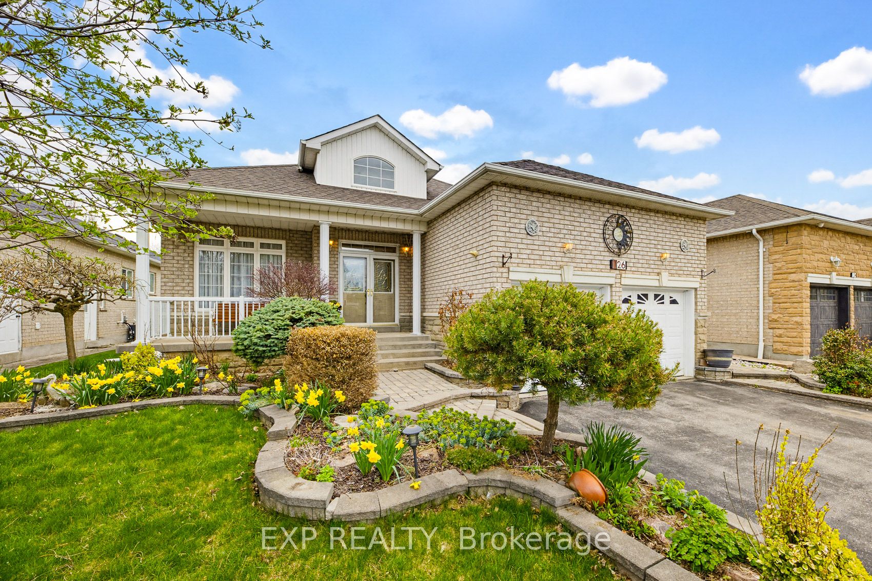 Residential in Richmond Hill 2
