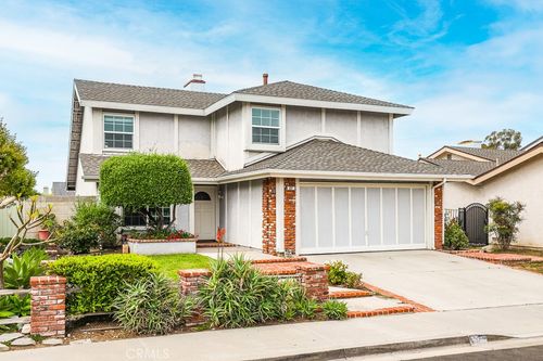 27 Columbus, Irvine, CA, 92620-3325 | Card Image