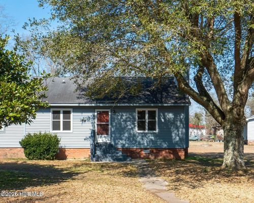 3204 Deer Path Cir, New Bern, NC, 28560-2851 | Card Image