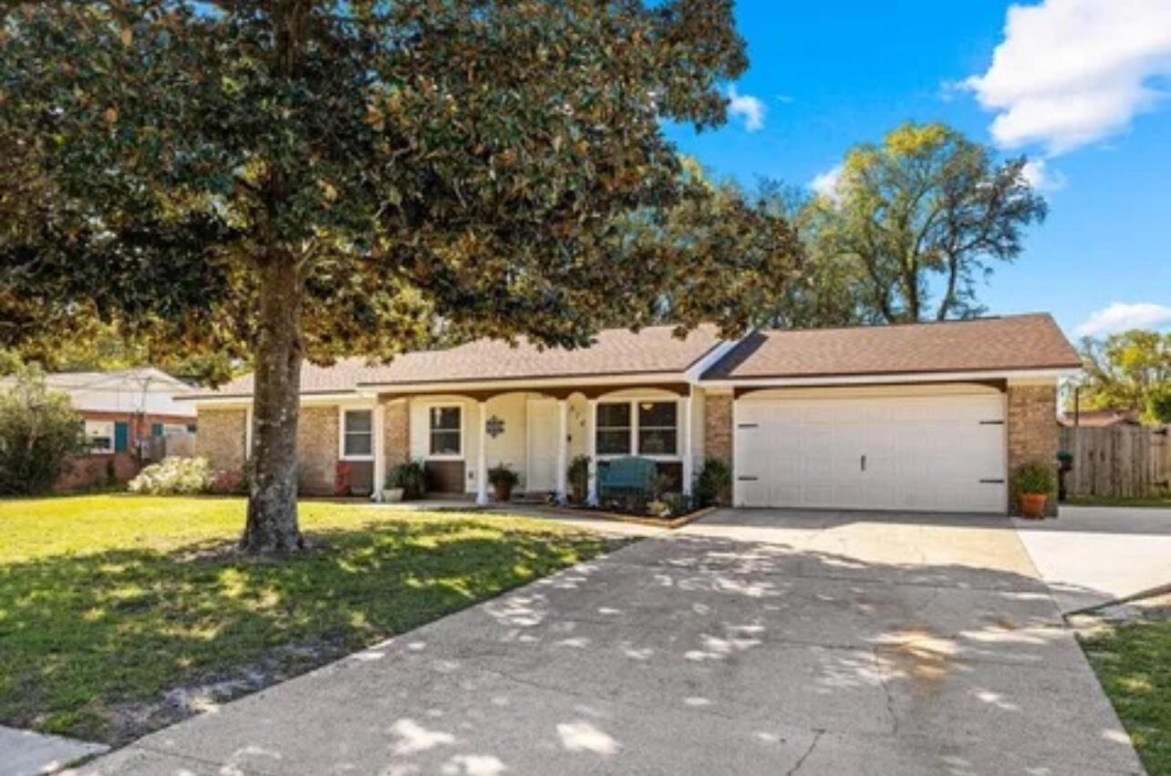 Spencer Dr, Fort Walton Beach, FL 32547