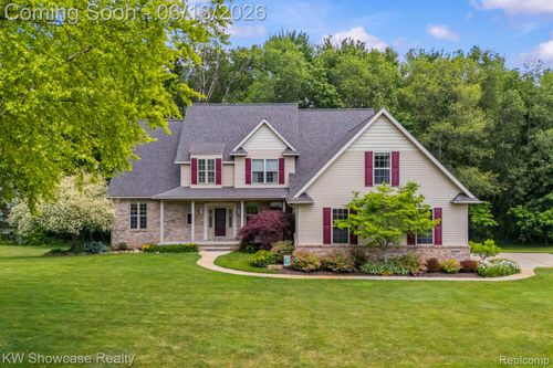 5580 Birch Ln, Springfld Twp, MI, 48350-3332 | Card Image