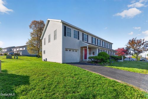22 Van Winkle Rd, Hudson, NY, 12534-2912 | Card Image