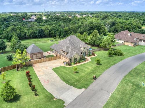 10925 San Lorenzo Dr, Oklahoma City, OK, 73173-7334 | Card Image
