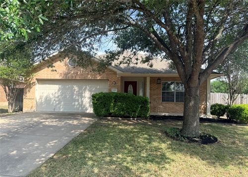 428 River Crossing Trl, Round Rock, TX, 78665-2822 | Card Image