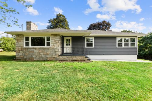 363 Amity Rd, Bethany, CT, 06524-3434 | Card Image