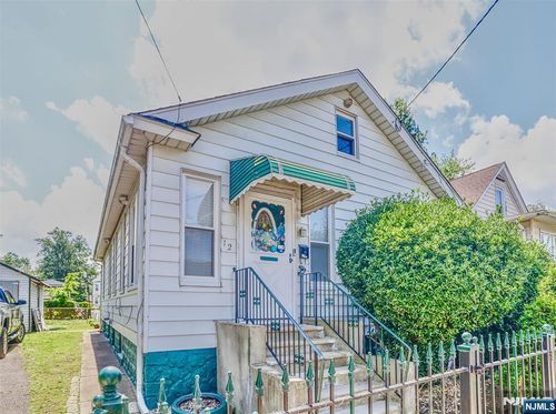 12-10-12 Medbourne Ave, Irvington, NJ, 07111-3106 | Card Image