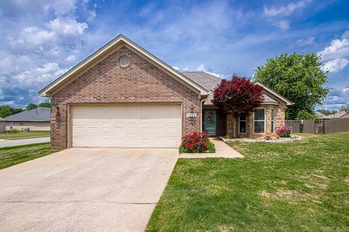 2801 Silverton Dr, Benton, AR, 72019-8242 | Card Image