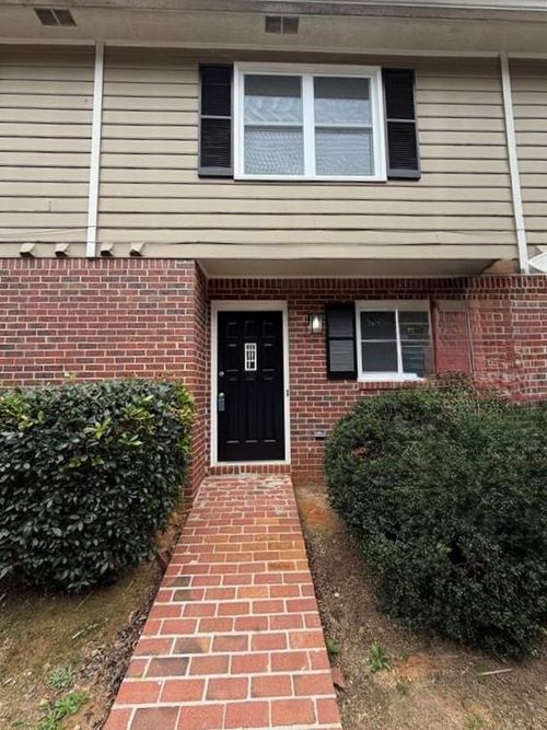 b-2250 Kings Gate Cir, Snellville, GA, 30078-3684 | Card Image