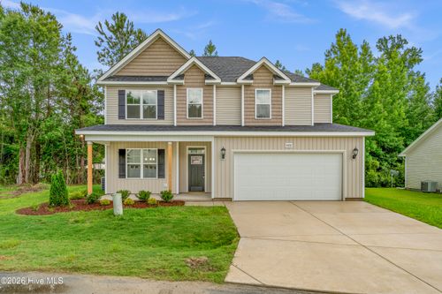 400 Stone Hawk Ln, New Bern, NC, 28560-1828 | Card Image