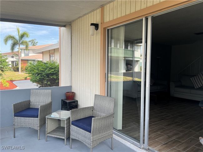 APT-3 - 3370 Yukon Cir, Condo with 2 bedrooms, 2 bathrooms and null parking in FORT MYERS FL | Image 4