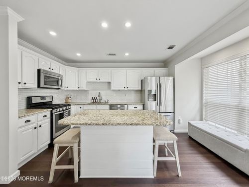131 Wood Duck Ct, Freehold, NJ, 07728-9527 | Card Image