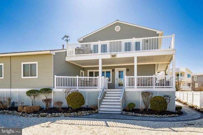 10 W Essex Ave, Home with 3 bedrooms, 3 bathrooms and null parking in Harvey Cedars NJ | Image 9
