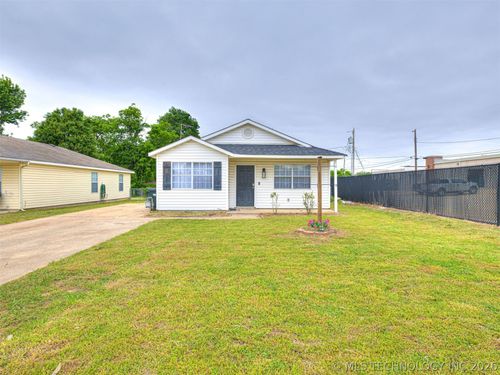 17 W Ross Ave, Sapulpa, OK, 74066-6458 | Card Image