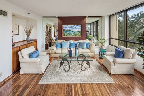 308-1525 Wilder Ave, Honolulu, HI, 96822-4684 | Card Image