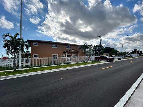 2nd-floor-948 E 47th St, Hialeah, FL, 33013-2035 | Card Image