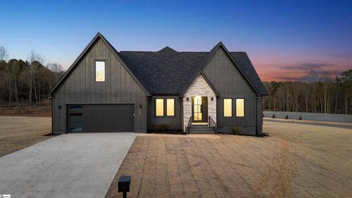 741 New South Court, Wellford, SC, 29385 | Card Image