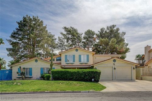 2416 Greens Ave, Henderson, NV, 89014-3778 | Card Image