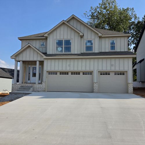 990 Alton Dr, Clarksville, TN, 37043-4087 | Card Image