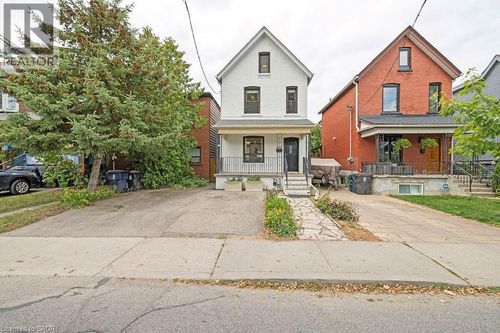 406 Margueretta St, Toronto, ON, M6H3S5 | Card Image